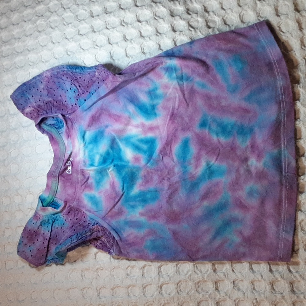 Tie dyed shirt, Cat & Jack, size 4T